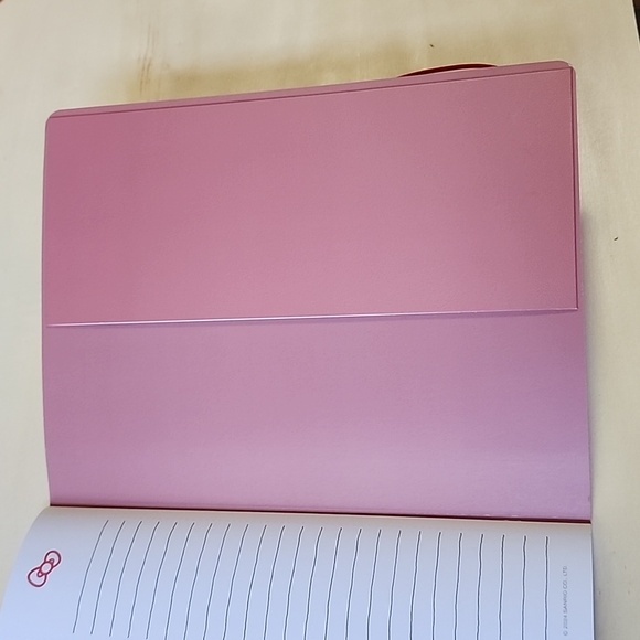 Brand new 2025 17th Months Saniro Hello Kitty  planner notebook - Picture 16 of 16